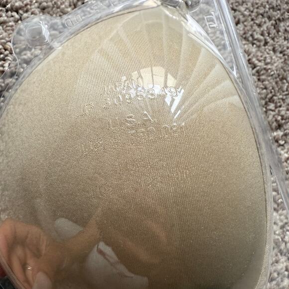 2 strapless bras 1 Victoria's Secret PINK and generic Bra Size DD Nude NWT - Picture 4 of 9